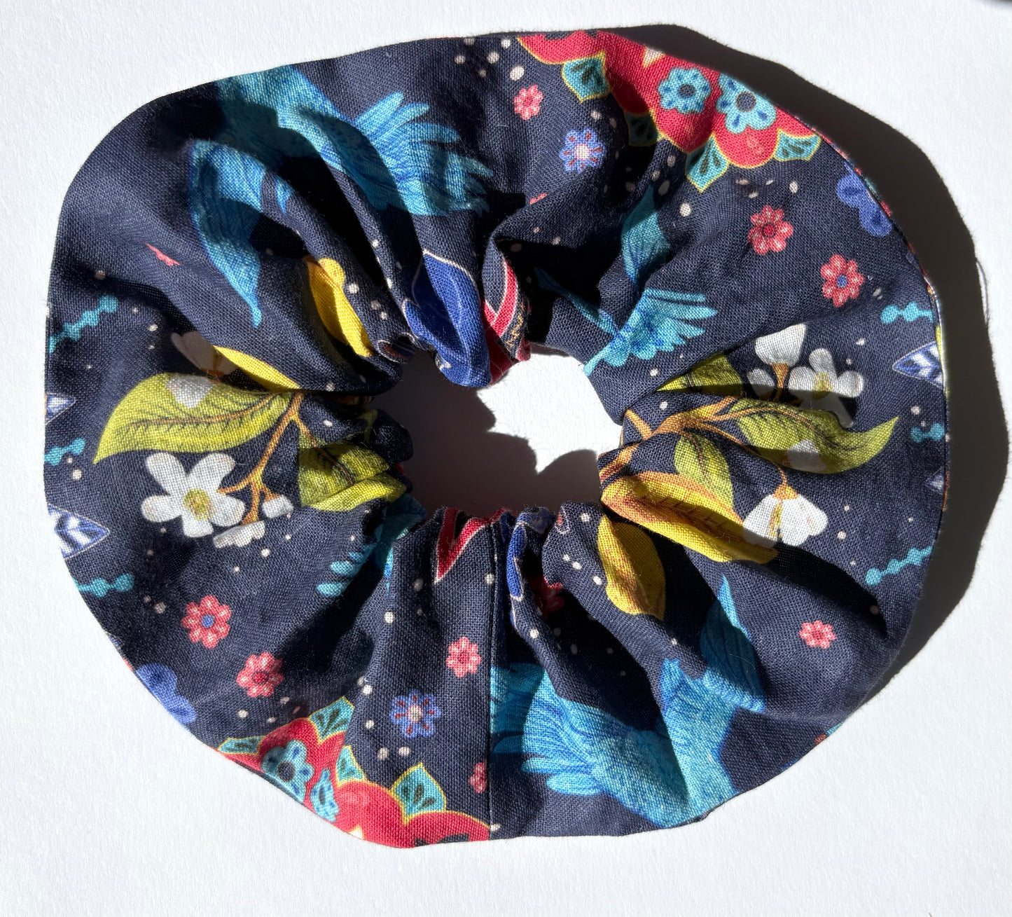 EXOTIC COTTON SCRUNCHIE