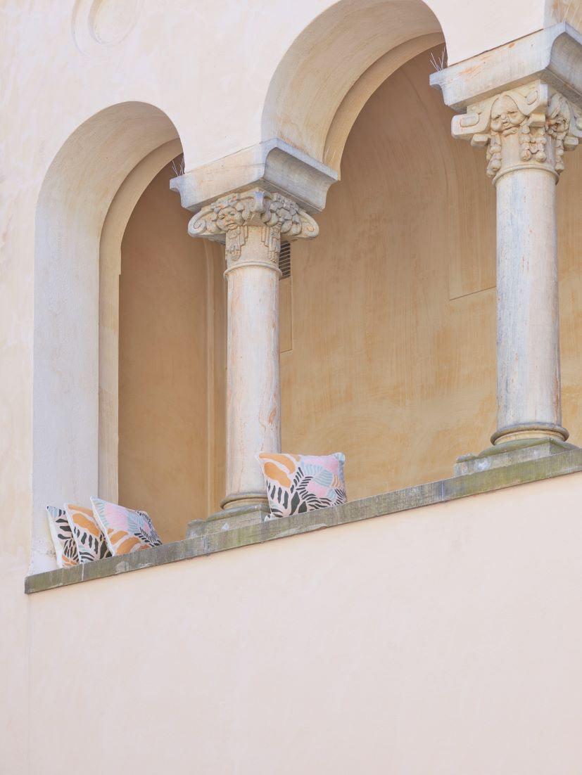 FARBIGER KISSENBEZUG