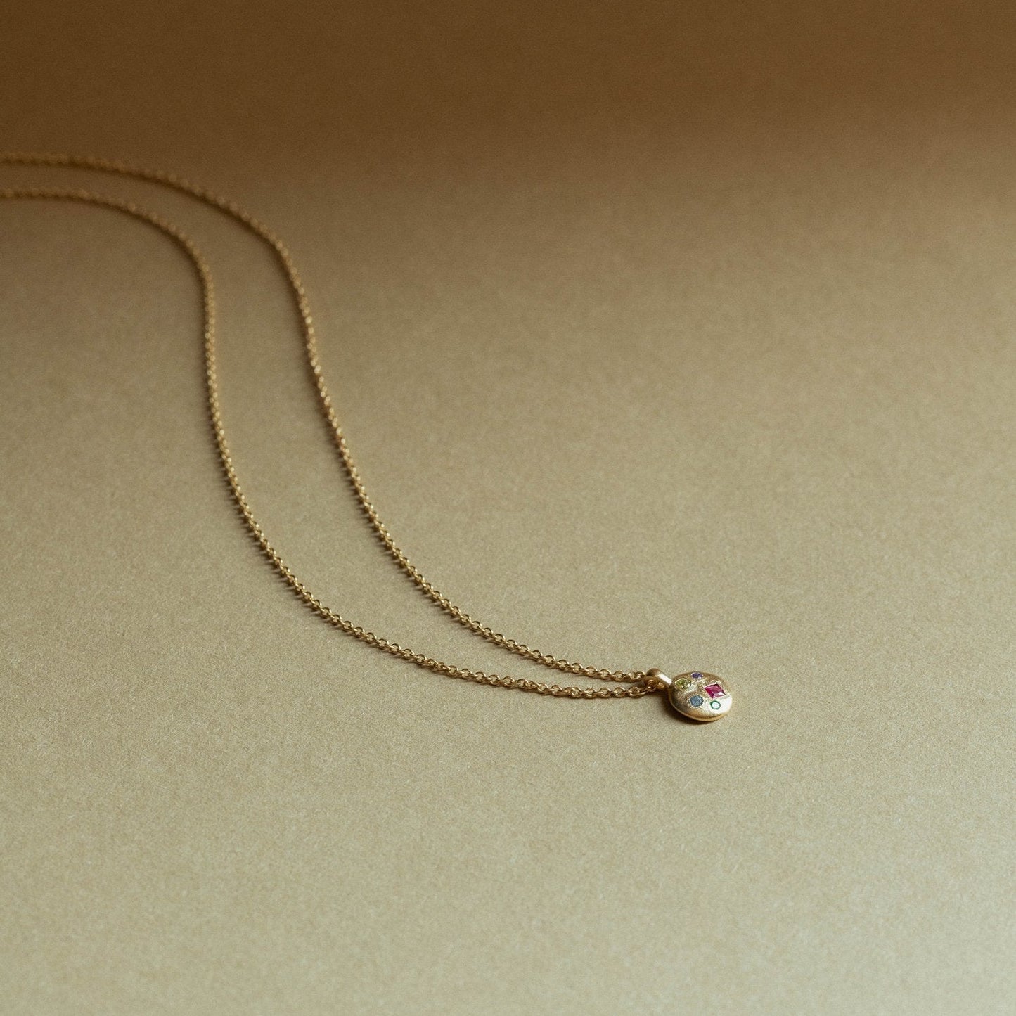 FELICIA PETAL NECKLACE