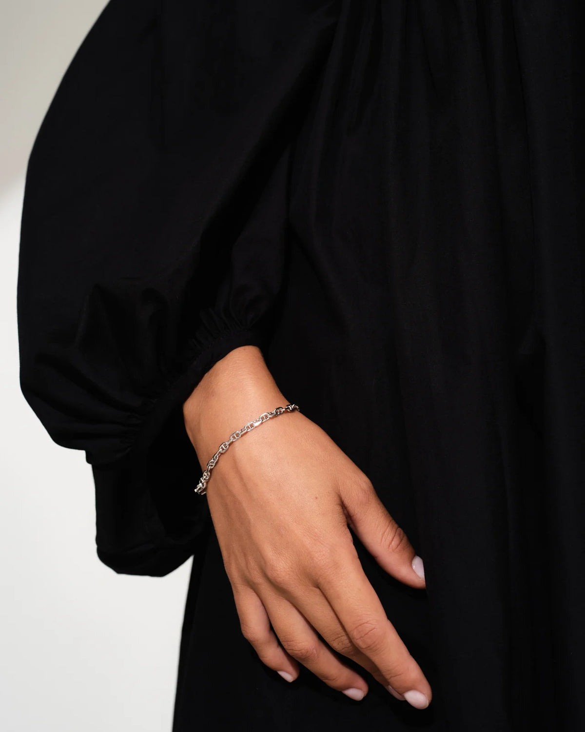 CABLE BRACELET
