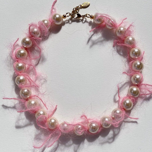PINK MOHAIR PEARL NECKLACE