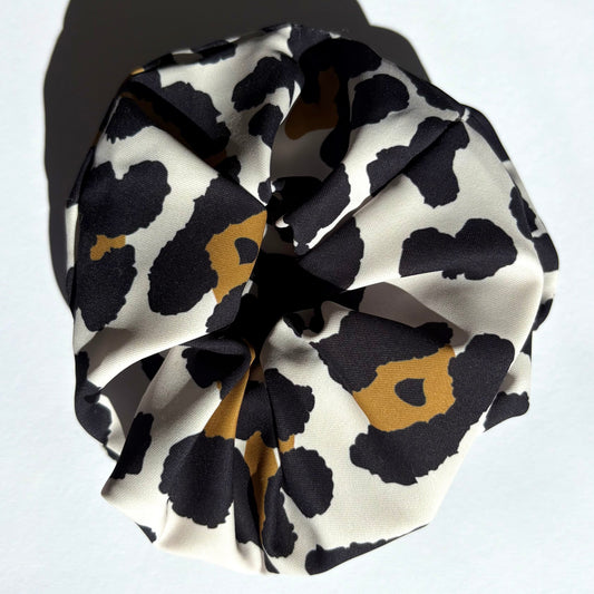 LEOPARD SCRUNCHIE
