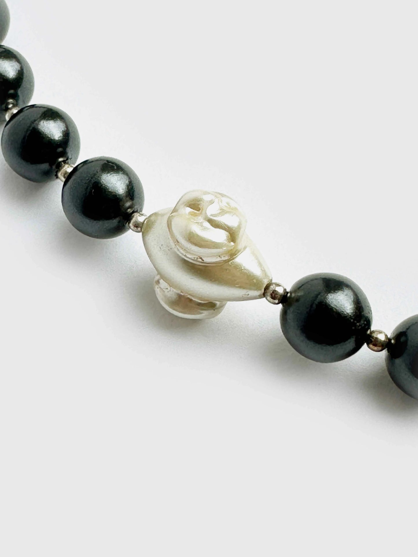  ELIANE NECKLACE