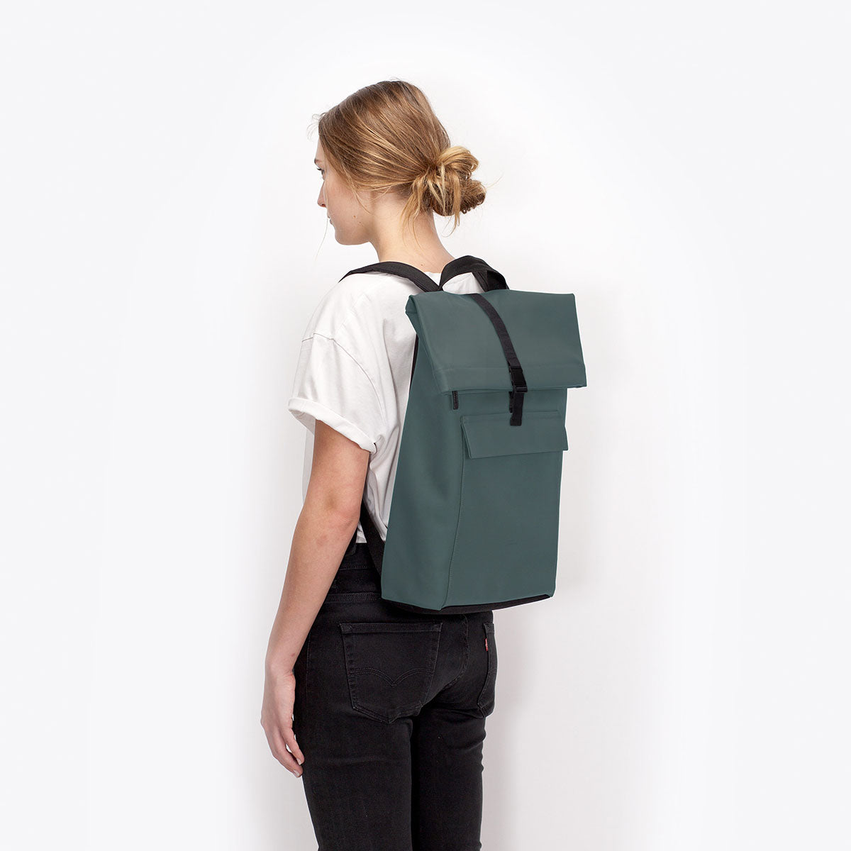 JANNIK MEDIUM BACKPACK, PINE GREEN