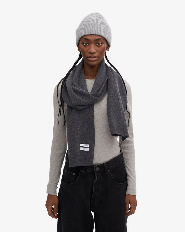 MERINO WOOL SCARF, LAVA GREY